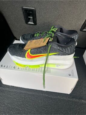 Nike G.T Hustle 3 Black Crimson Volt Men's 9.5/ Wmns 11 FV5953-008  NO LID $210!